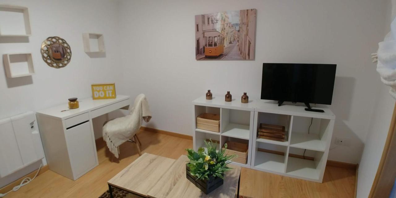 Piso Muy Luminoso En Zona Vieja Apartment Pontevedra Bagian luar foto