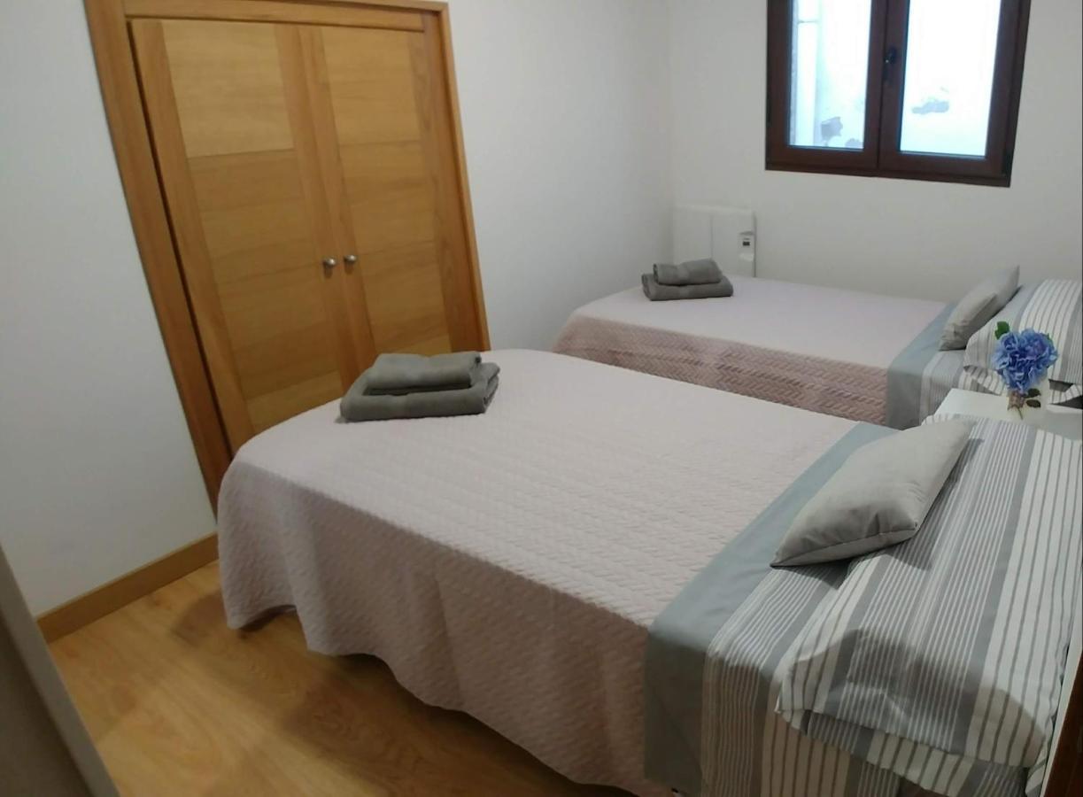 Piso Muy Luminoso En Zona Vieja Apartment Pontevedra Bagian luar foto