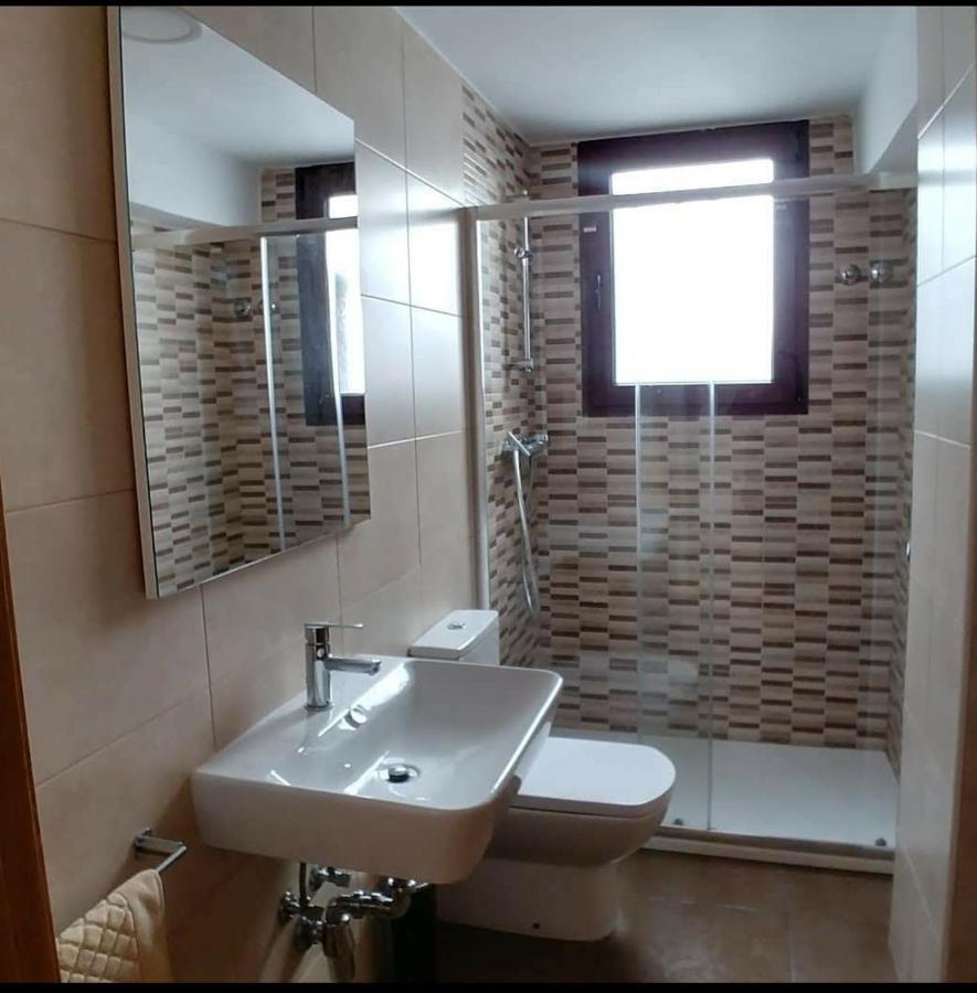 Piso Muy Luminoso En Zona Vieja Apartment Pontevedra Bagian luar foto